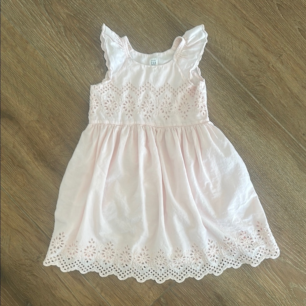 Baby Gap Pink Eyelet Kids Dress. Size 5.